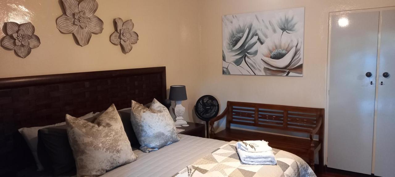Mitat Guesthouse Beaufort West Exterior foto